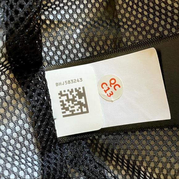 The North Face Men’s Boreal Rain Jacket In Black - Picture 7 of 8